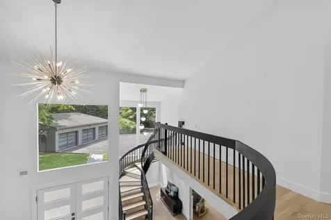 230 E Middle Patent Road Bedford NY 10506