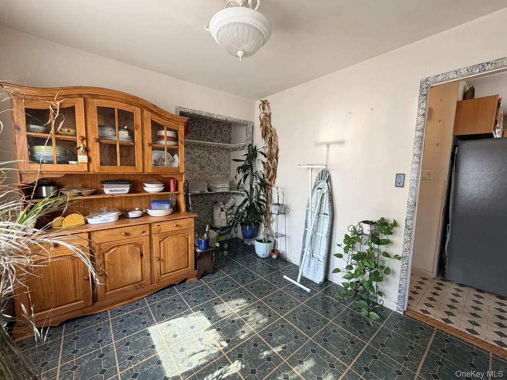 2851 Wilson Avenue Bellmore NY 11710