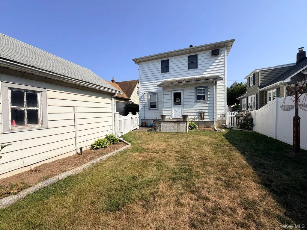 2851 Wilson Avenue Bellmore NY 11710