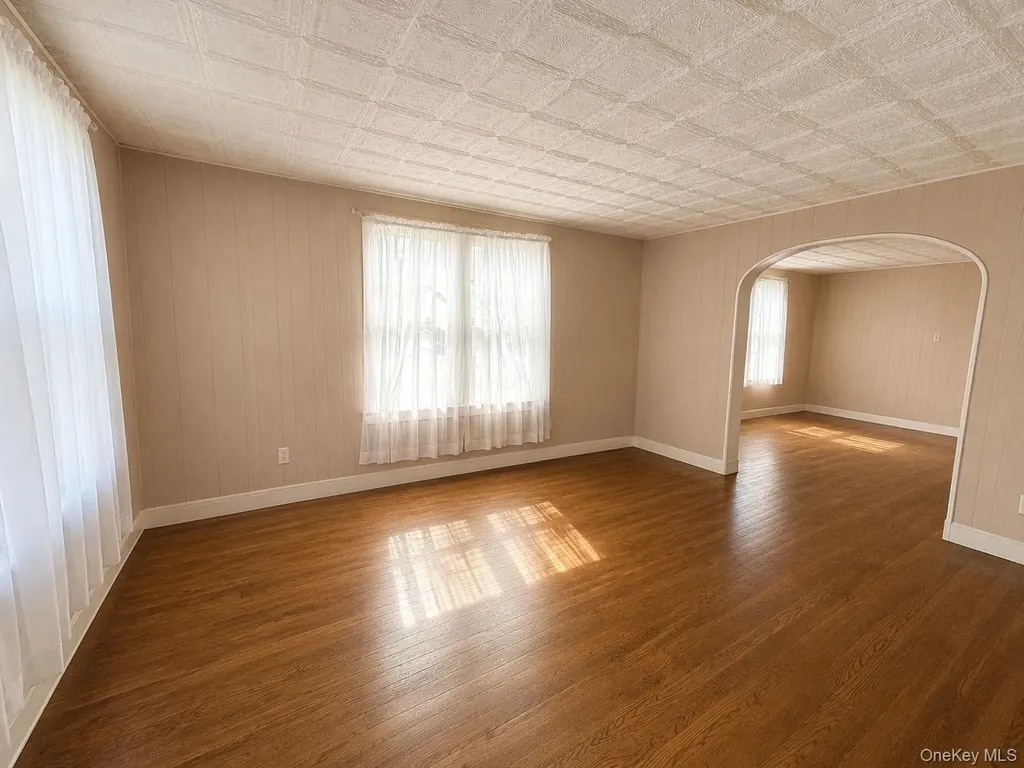 2851 Wilson Avenue Bellmore NY 11710