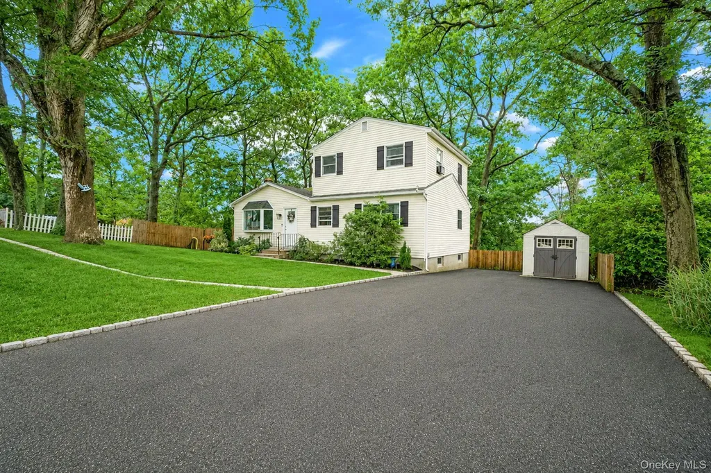 30 Sayville Road Sound Beach NY 11789