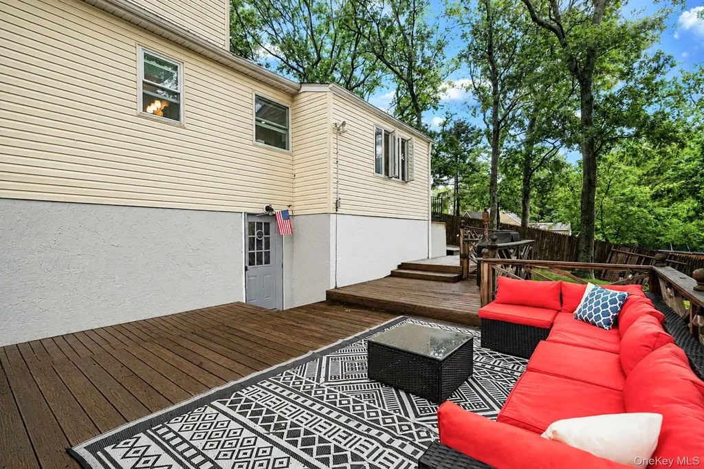 30 Sayville Road Sound Beach NY 11789
