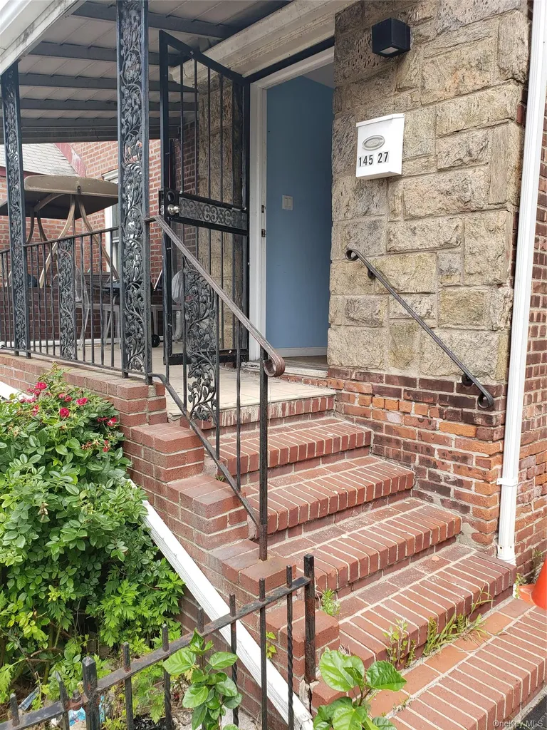 14527 158th Street Jamaica NY 11434