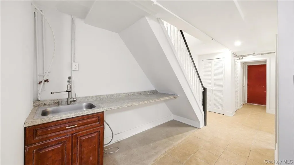 3337 Gunther Avenue Bronx NY 10469