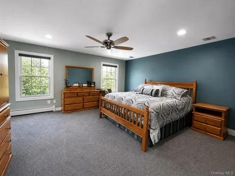 3 Dixon Street Yaphank NY 11980