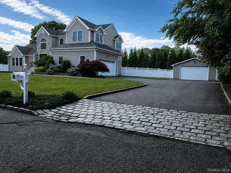 3 Dixon Street Yaphank NY 11980