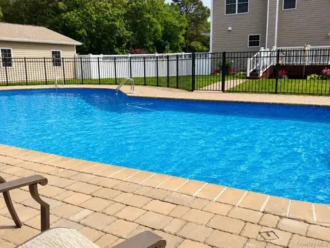 3 Dixon Street Yaphank NY 11980