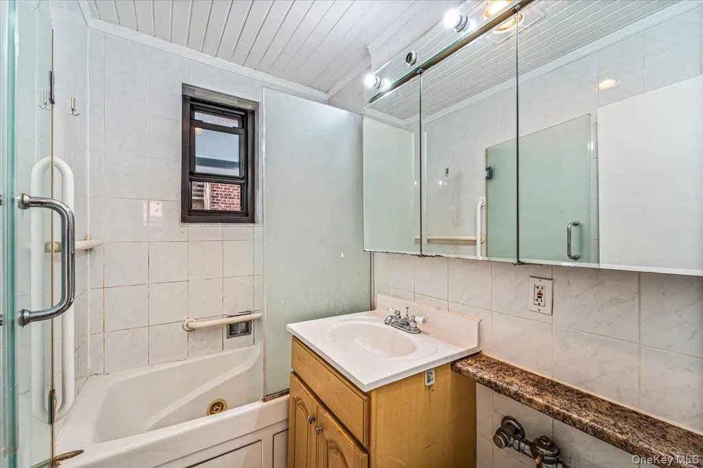 213-08 73rd Avenue Bayside NY 11364