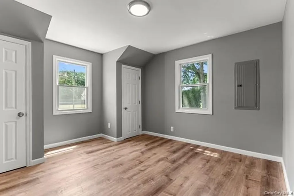 1340 Manor Lane Bay Shore NY 11706