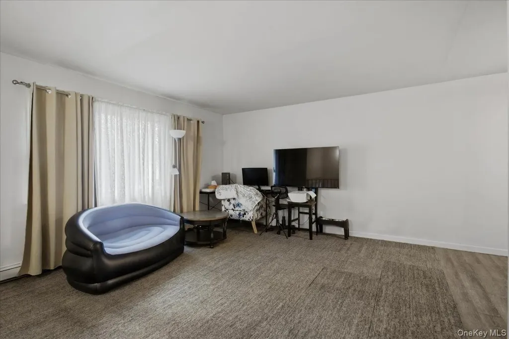 184 Fulton Street Poughkeepsie NY 12601