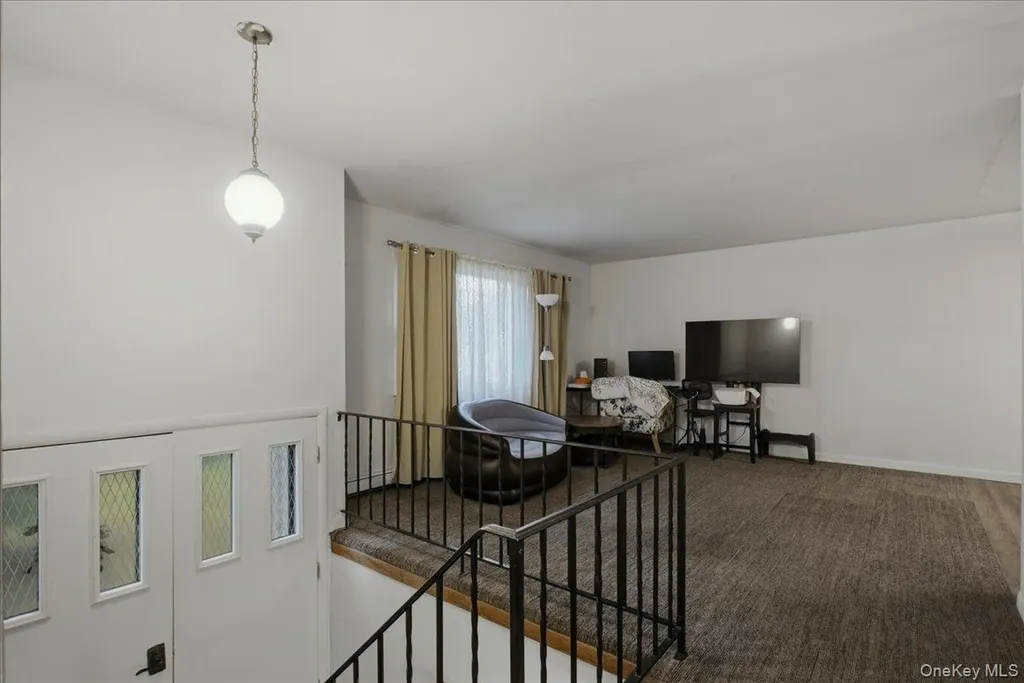 184 Fulton Street Poughkeepsie NY 12601