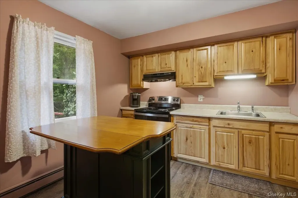 184 Fulton Street Poughkeepsie NY 12601
