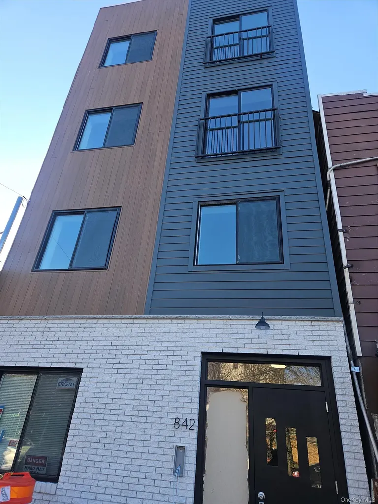 842 Liberty Avenue Brooklyn NY 11208