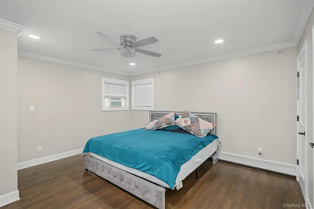 46 Oakland Avenue Central Islip NY 11722