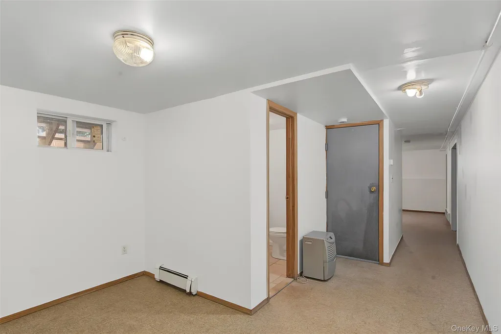 46 Oakland Avenue Central Islip NY 11722