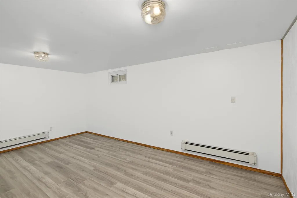 46 Oakland Avenue Central Islip NY 11722