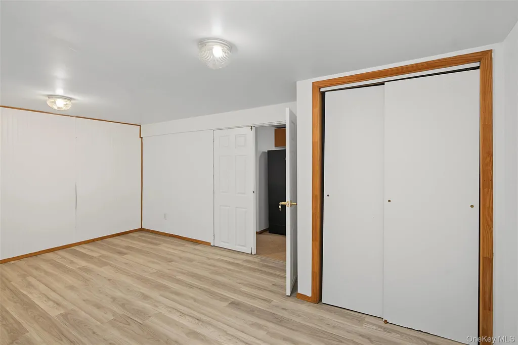 46 Oakland Avenue Central Islip NY 11722
