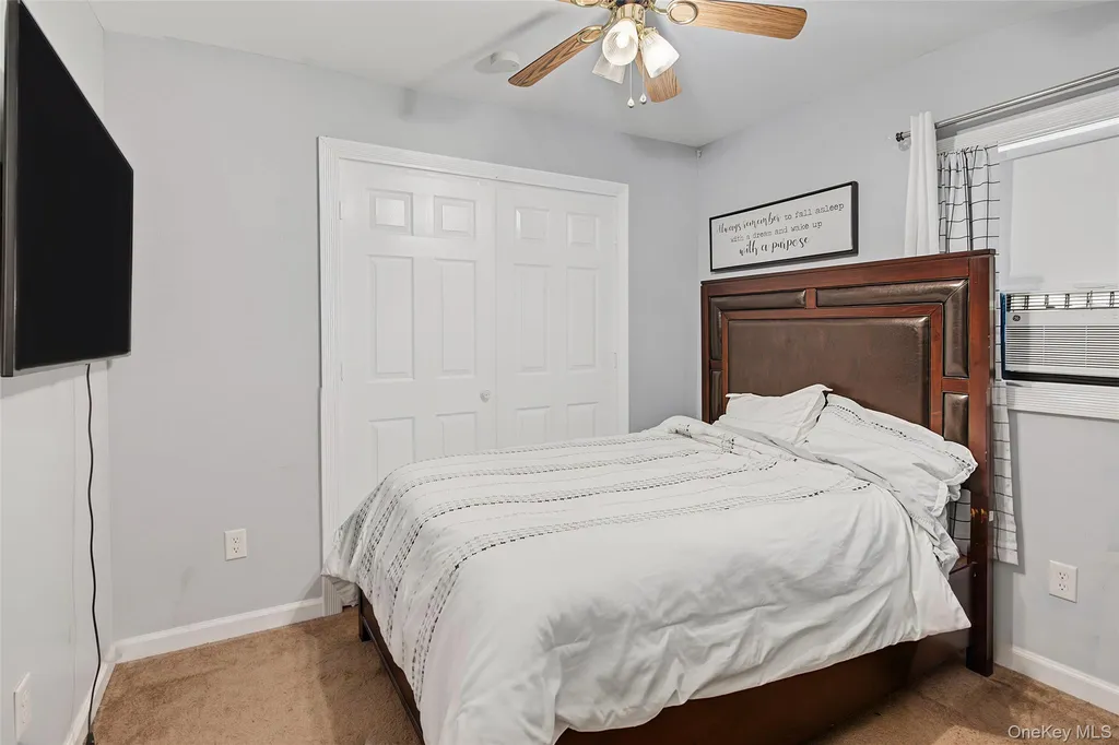 46 Oakland Avenue Central Islip NY 11722