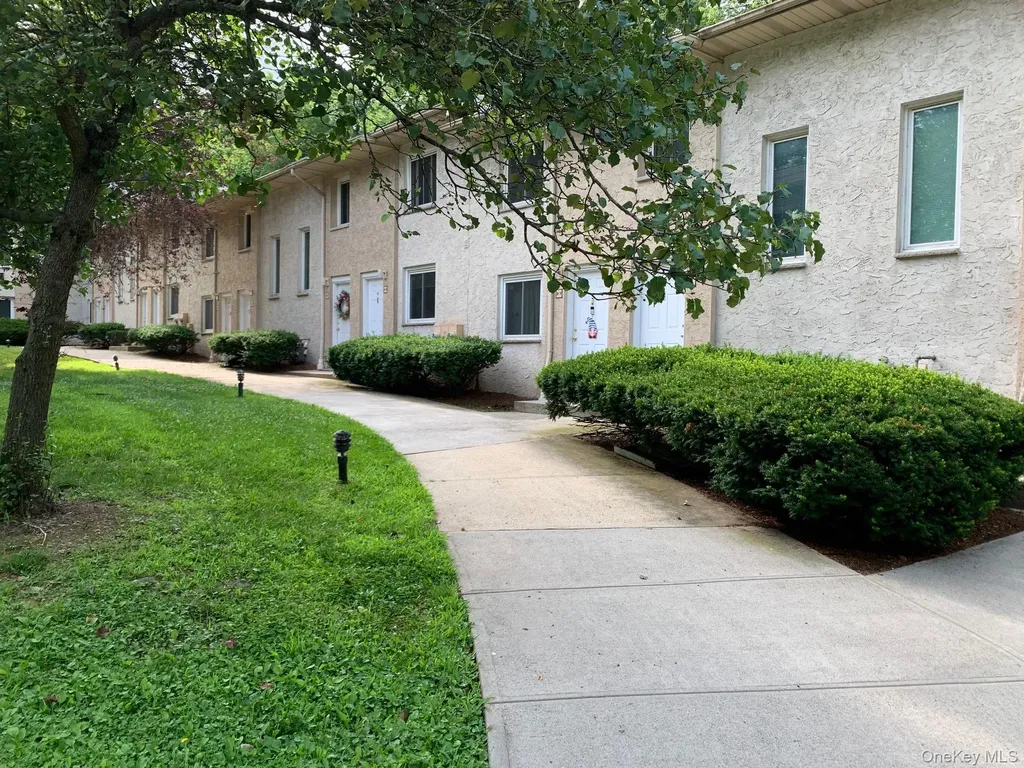 85 N Middletown Road Nanuet NY 10954
