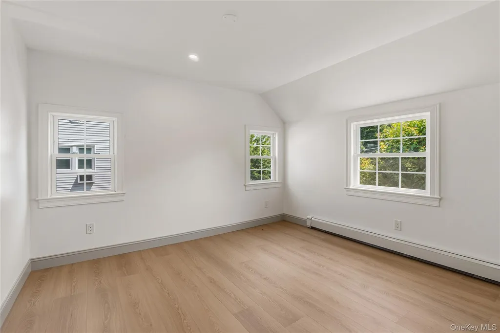 168 Longview Avenue White Plains NY 10605