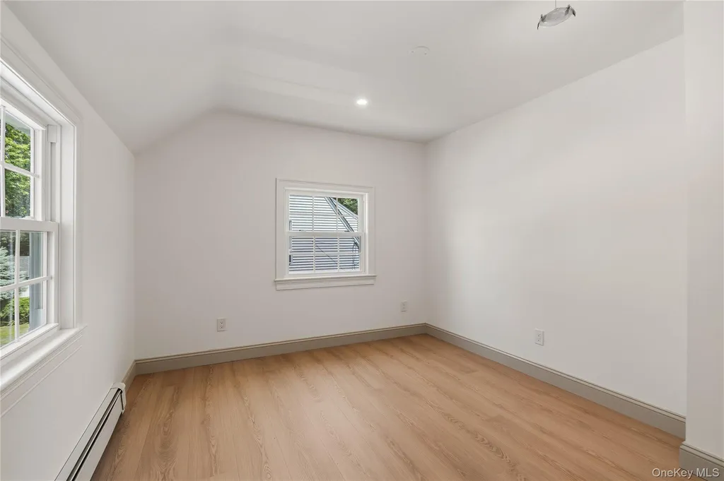 168 Longview Avenue White Plains NY 10605