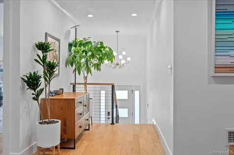 25 Shadow Lane Larchmont NY 10538