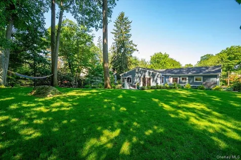 25 Shadow Lane Larchmont NY 10538