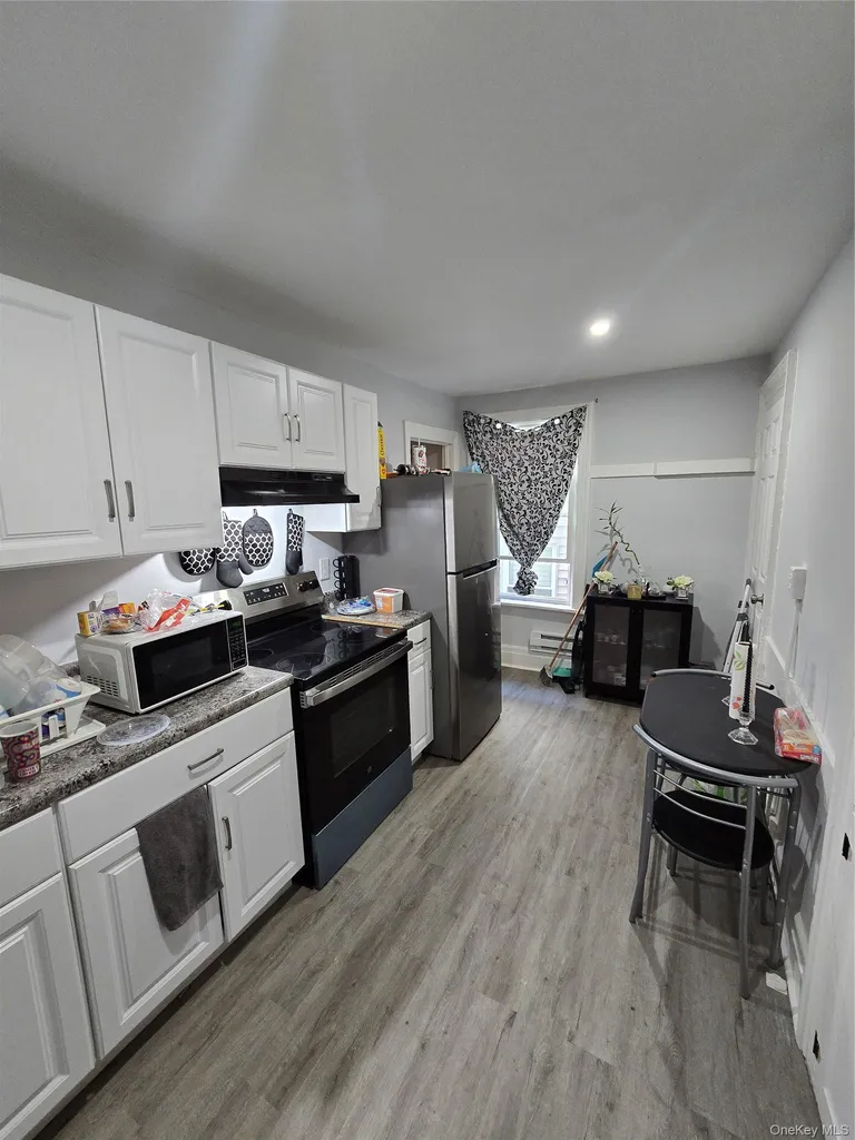 17 Conklin Street Poughkeepsie NY 12601