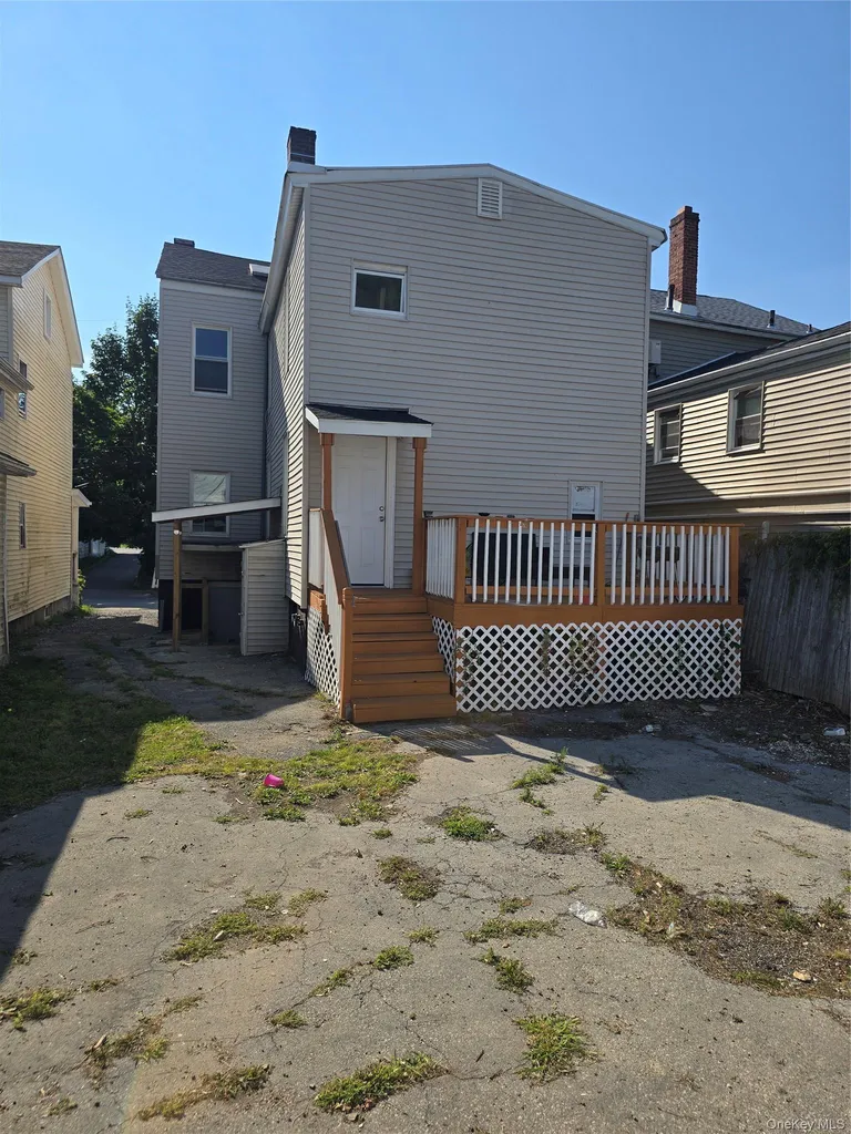 17 Conklin Street Poughkeepsie NY 12601