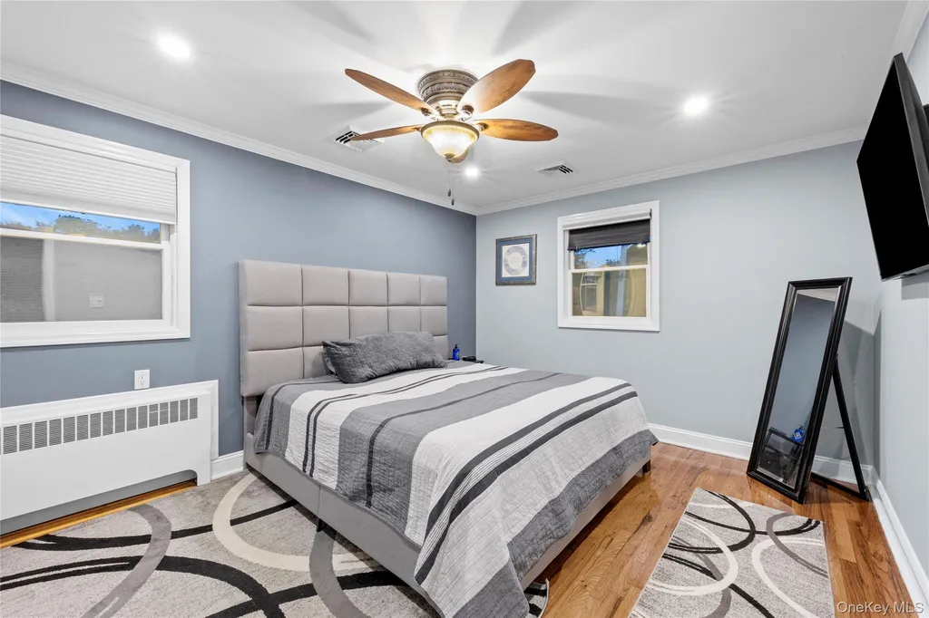 27 Nottinghill Drive Massapequa NY 11758