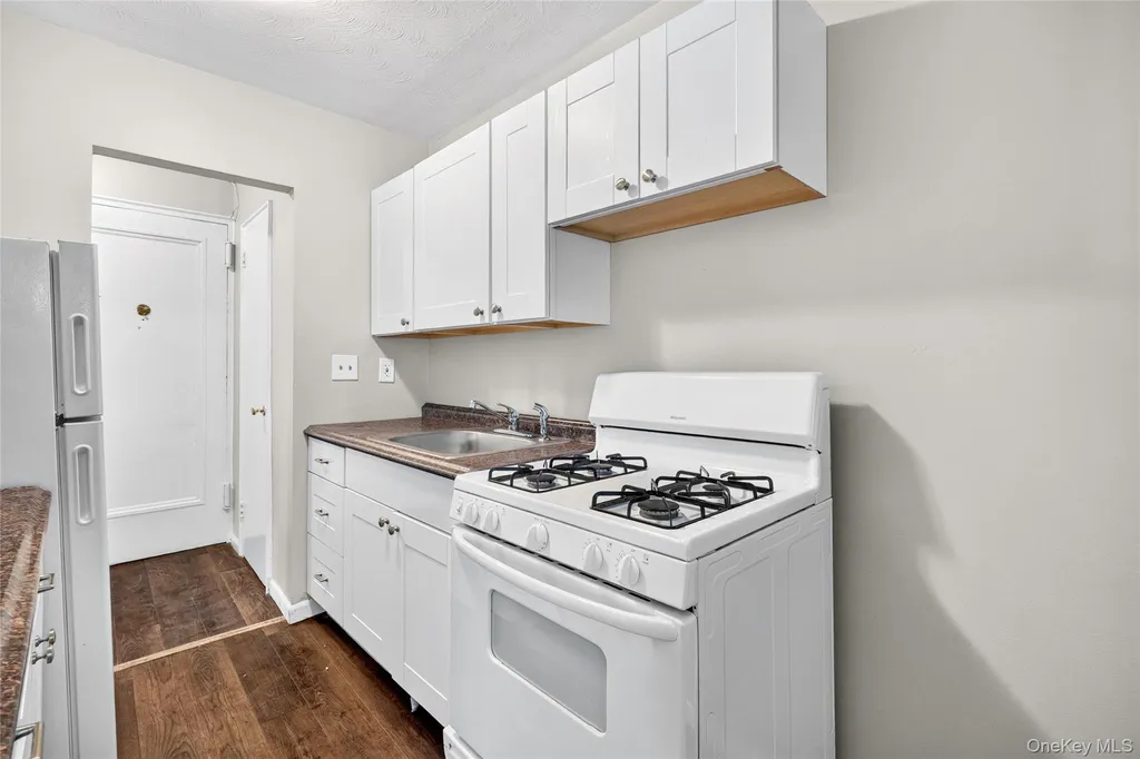 205 West Post Road White Plains NY 10606