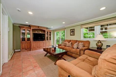 5 North Court Mahopac NY 10541