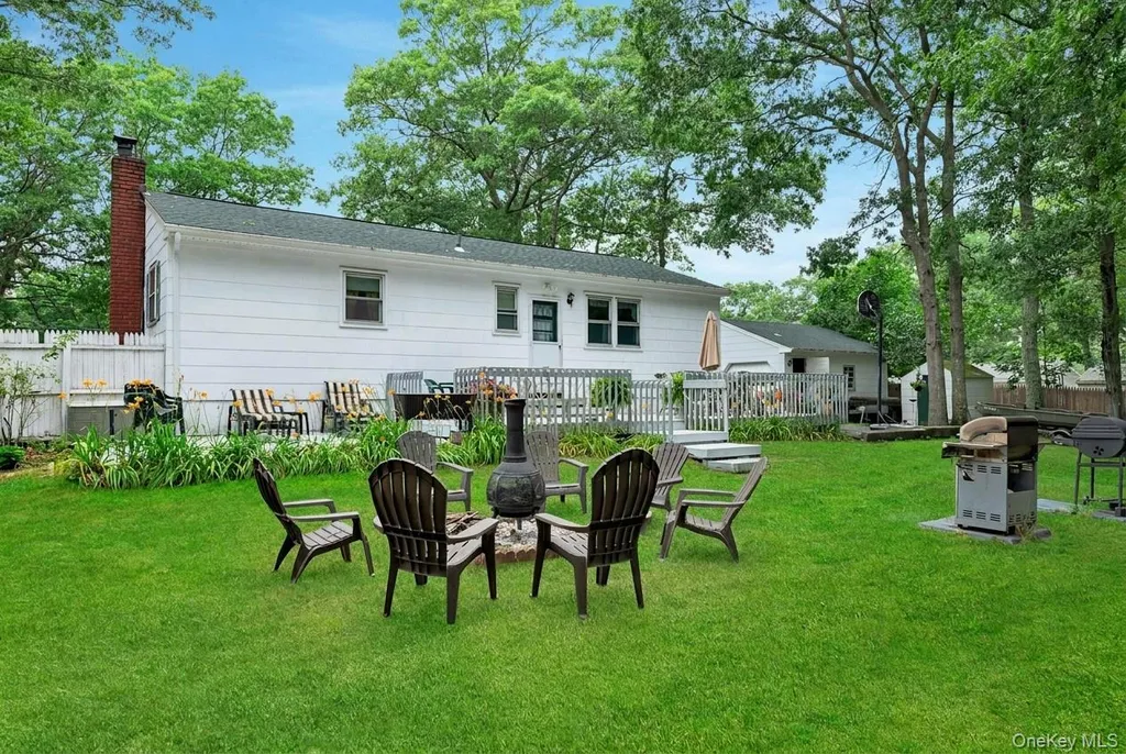 235 Highview Drive Calverton NY 11933