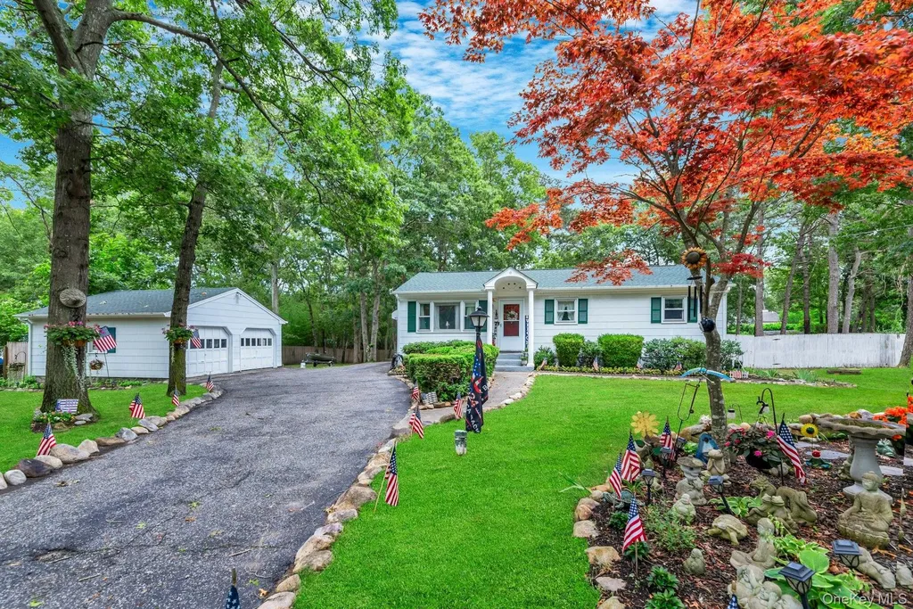 235 Highview Drive Calverton NY 11933