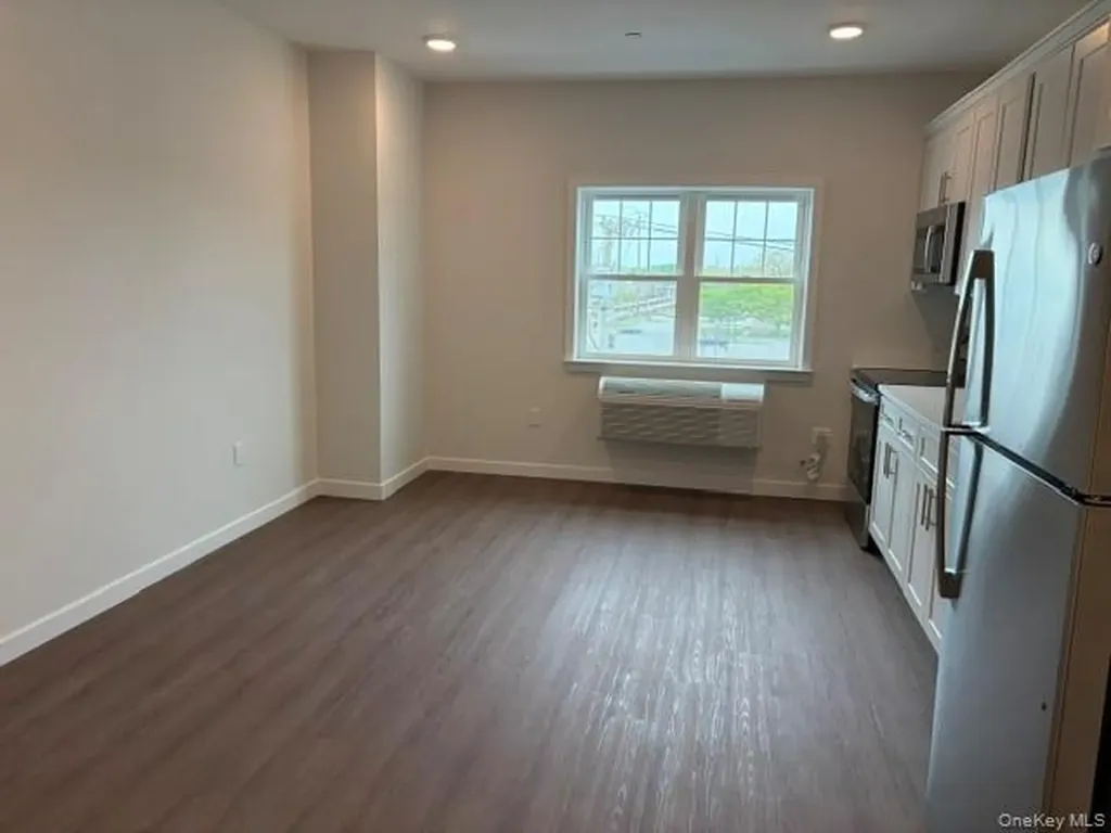 227 4th Avenue Bay Shore NY 11706