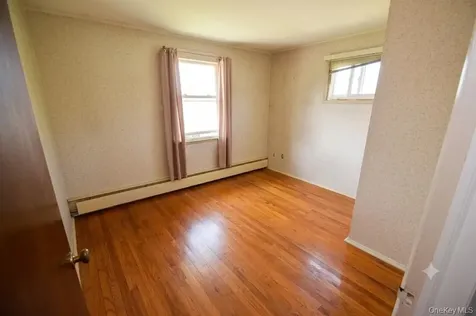 333 N Albany Avenue Massapequa NY 11758