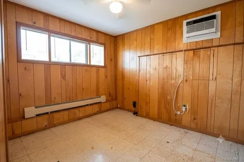 333 N Albany Avenue Massapequa NY 11758