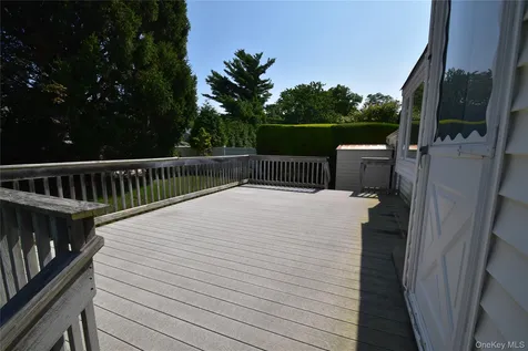 333 N Albany Avenue Massapequa NY 11758