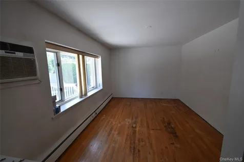 333 N Albany Avenue Massapequa NY 11758
