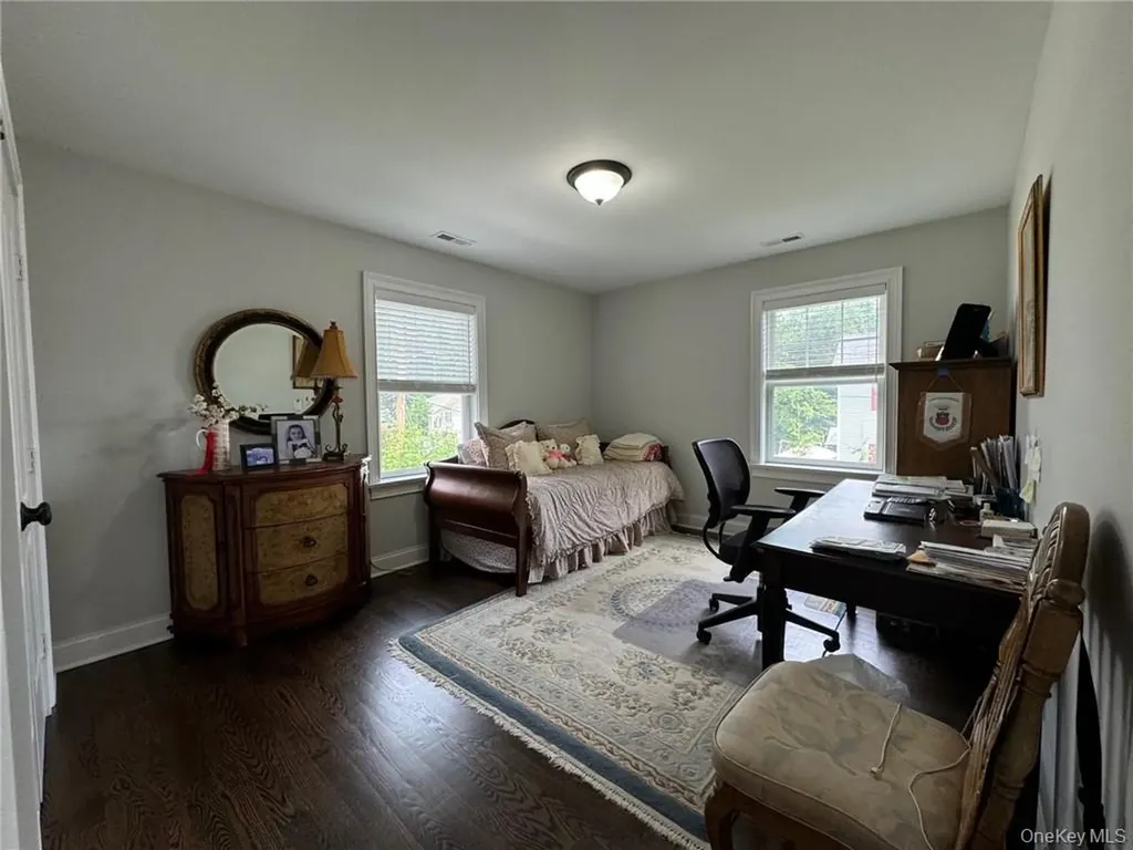 4 Rose Avenue Harrison NY 10528
