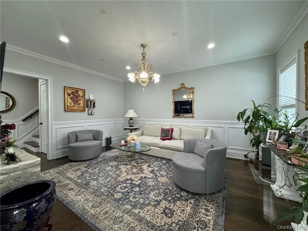 4 Rose Avenue Harrison NY 10528