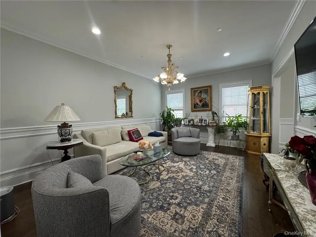 4 Rose Avenue Harrison NY 10528