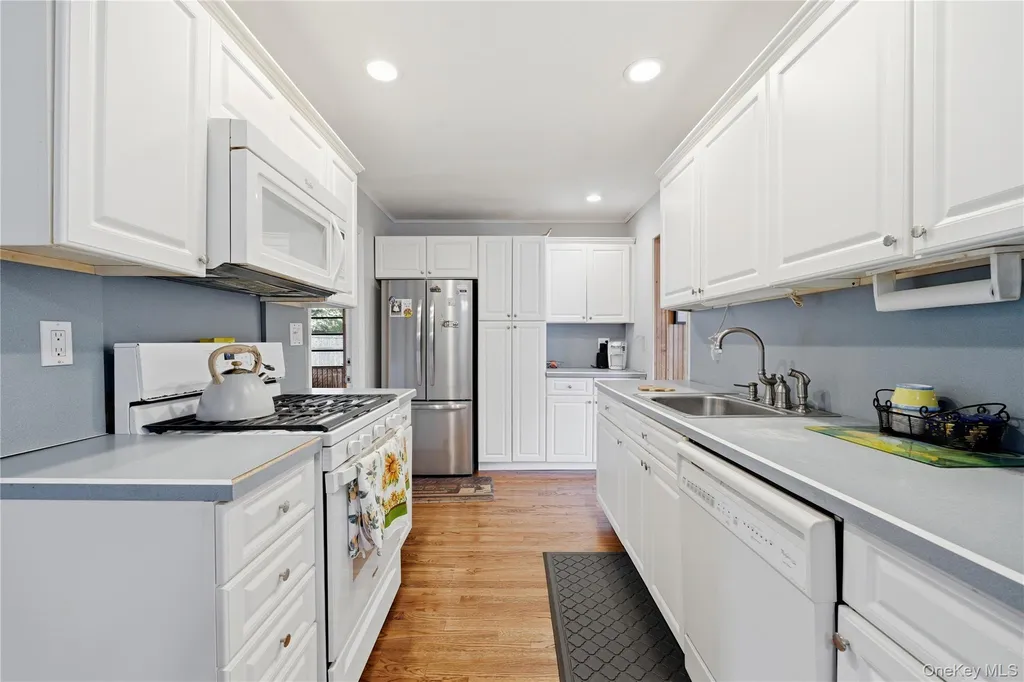 1440 Lincoln Boulevard Bay Shore NY 11706
