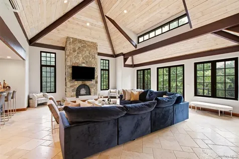 36 Spring Street Cold Spring Harbor NY 11724