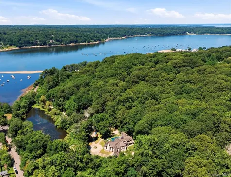 36 Spring Street Cold Spring Harbor NY 11724