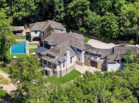 36 Spring Street Cold Spring Harbor NY 11724