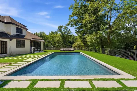 36 Spring Street Cold Spring Harbor NY 11724
