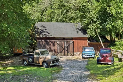 36 Spring Street Cold Spring Harbor NY 11724