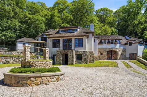 36 Spring Street Cold Spring Harbor NY 11724