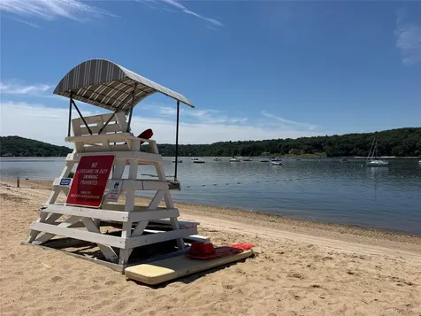 36 Spring Street Cold Spring Harbor NY 11724